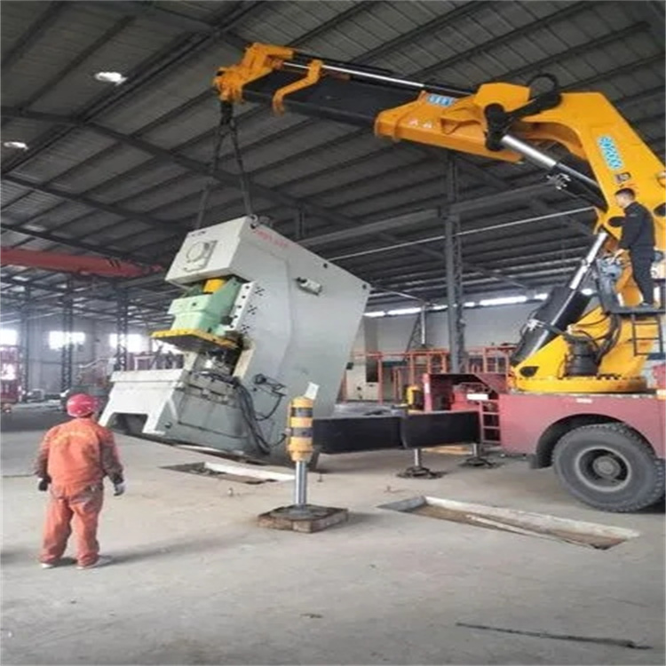 麻章80吨折臂吊车出租附近电话